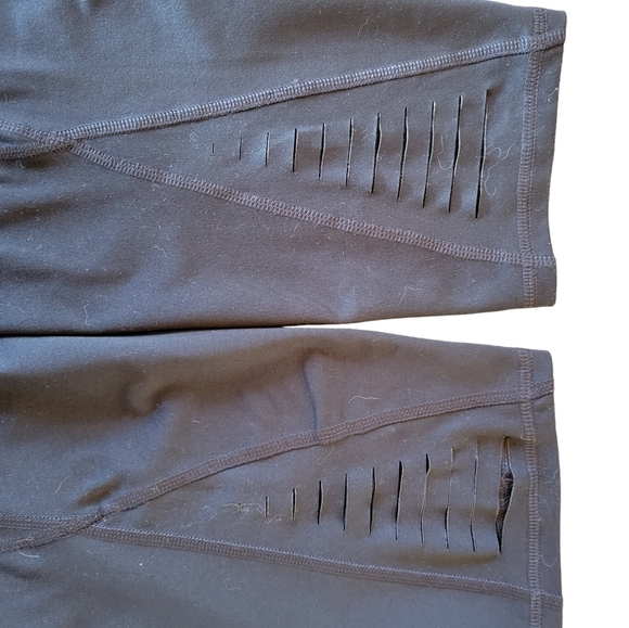Bundle of Champion yoga capri leggings Medium - Picture 10 of 12